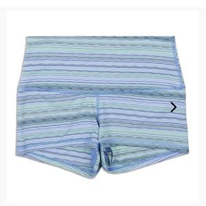 NWT Lululemon Boogie Short Roll Down